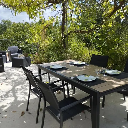 Le Puits Fleuri Holiday home